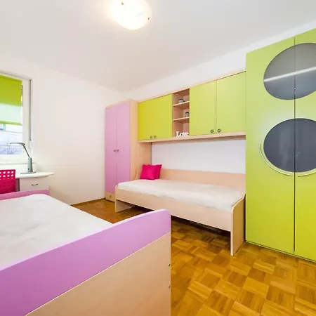 Apartment Petra *