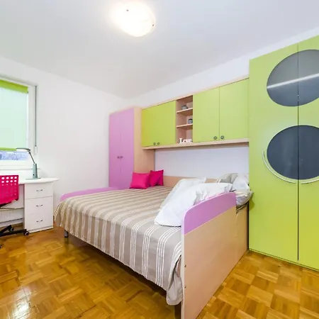 Apartment Petra *