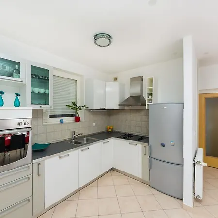 Apartment Petra Zadar